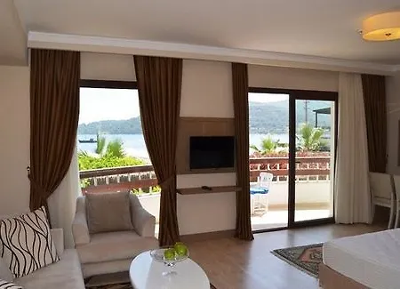 Beyaz Otel