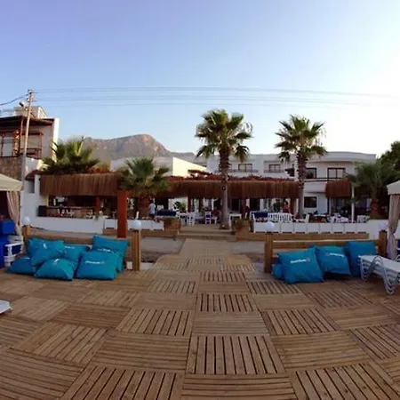 Beyaz Otel