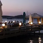 Beyaz Ξενοδοχείο Golturkbuku