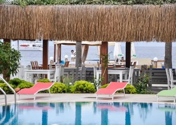 Beyaz Hotell Golturkbuku