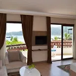 Beyaz Otel