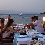 Otel Beyaz