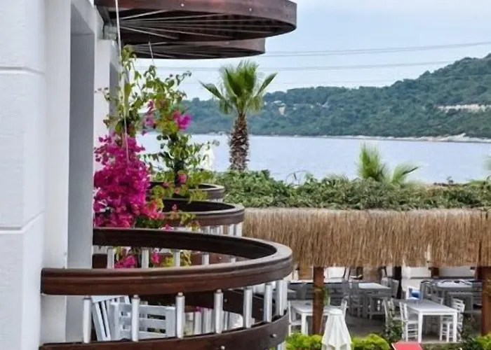 Beyaz Hotel Golturkbuku